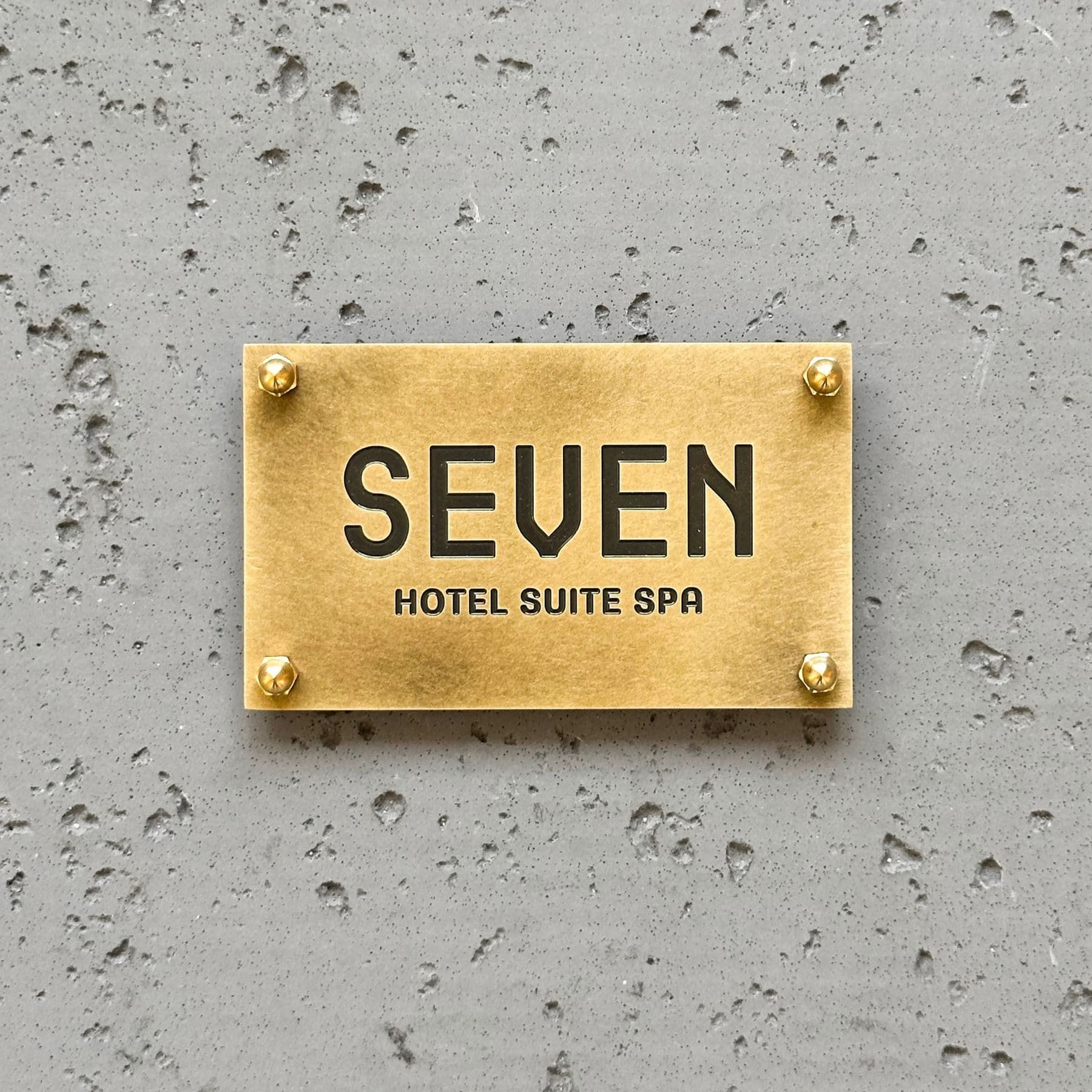 Business Décor custom aluminum printing example