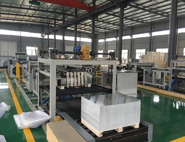 Real aluminum sheet cutting production line